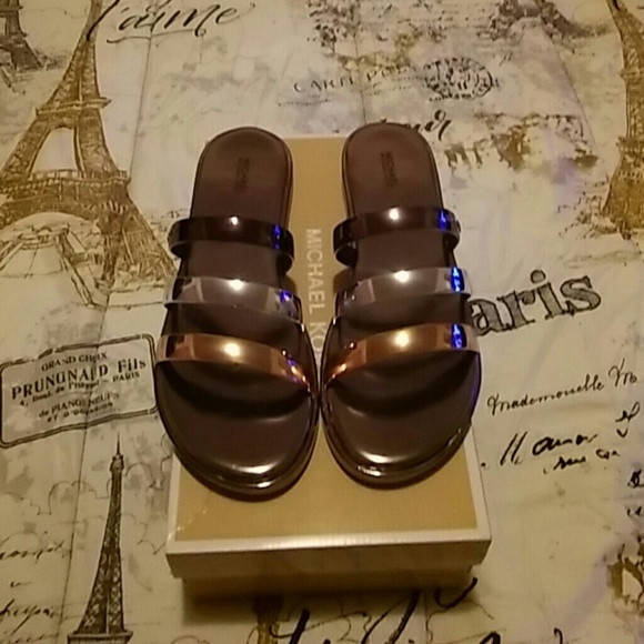 michael kors keiko metallic slide
